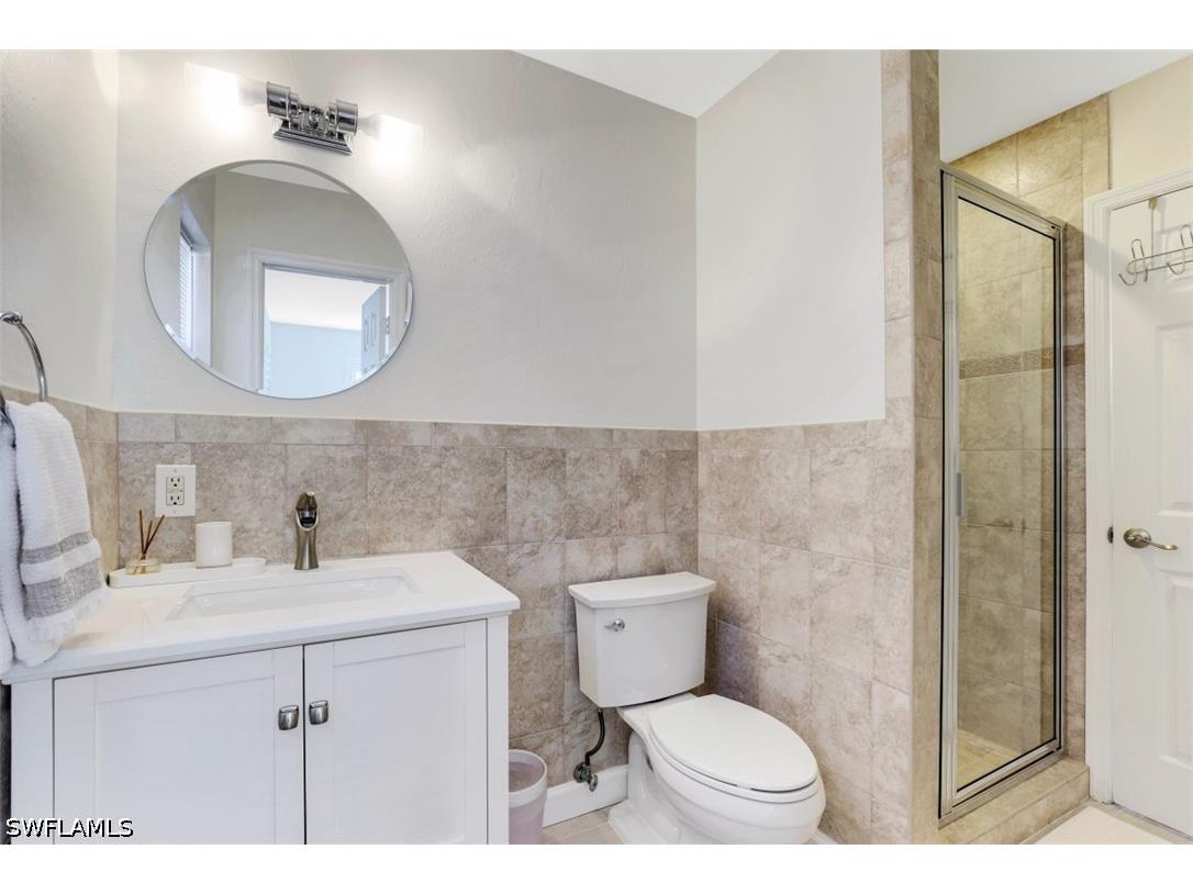 739 7th Avenue N Naples FL 34102 226019054 image24