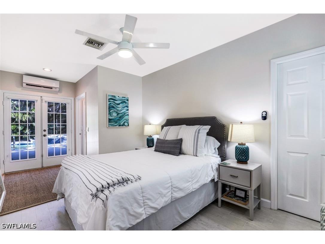 739 7th Avenue N Naples FL 34102 226019054 image25