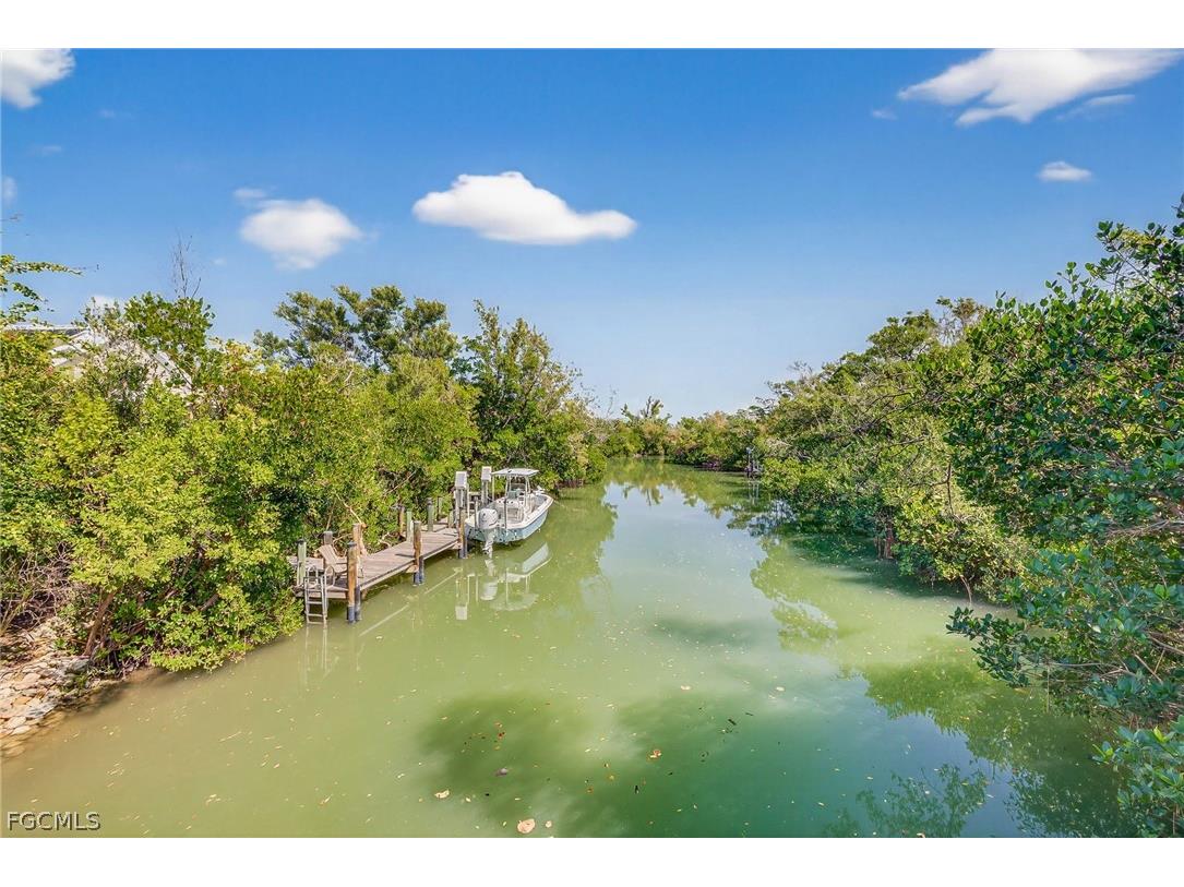 739 Anchor Drive Sanibel FL 33957 2026009646 image40