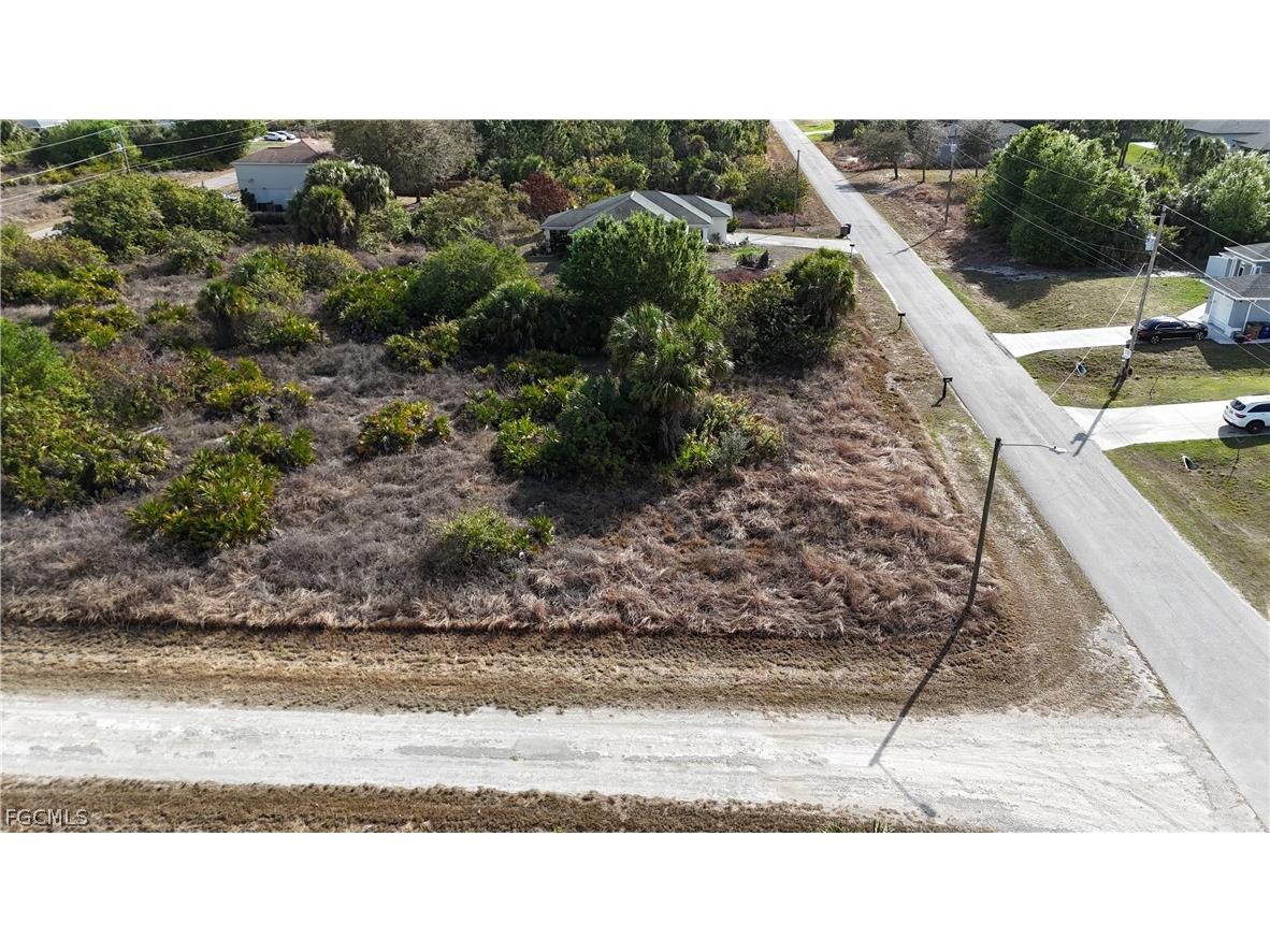 739 Cardinal Street E Lehigh Acres FL 33974 2026009327 image2