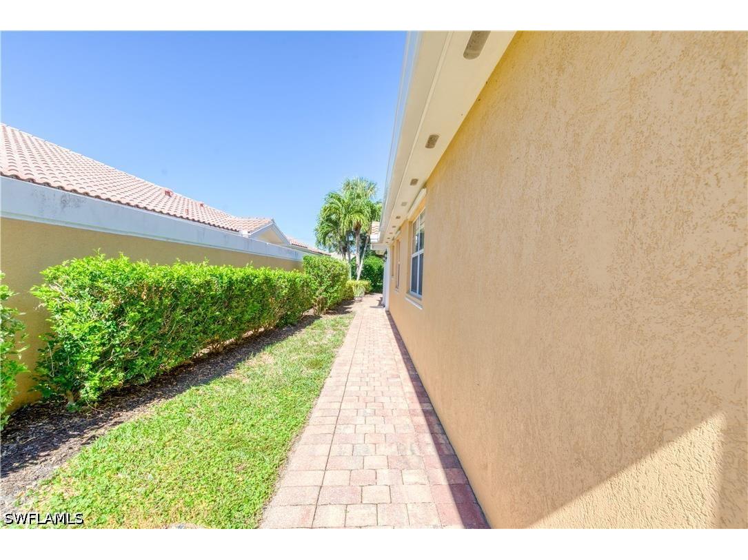 7390 Emilia Lane Naples FL 34114 226020382 image23