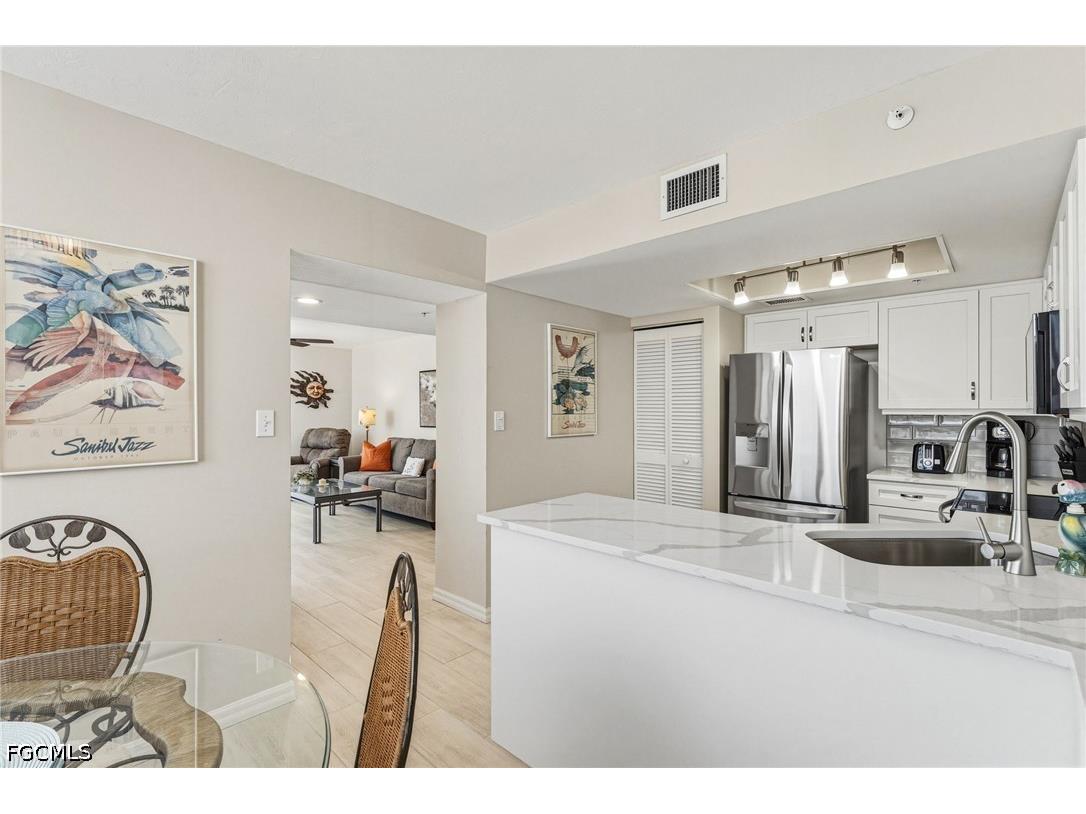 7390 Estero Boulevard #404 Fort Myers Beach FL 33931 2026020113 image10
