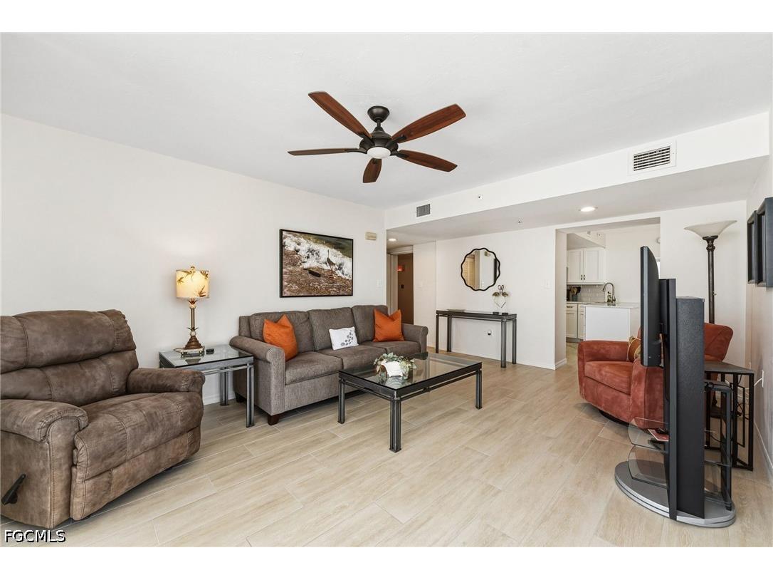 7390 Estero Boulevard #404 Fort Myers Beach FL 33931 2026020113 image5