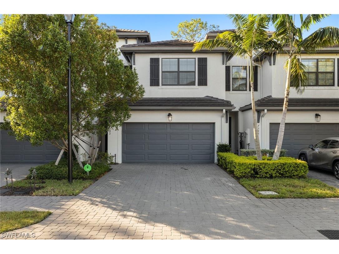7392 Rockefeller Drive Naples FL 34119 224003302 image1
