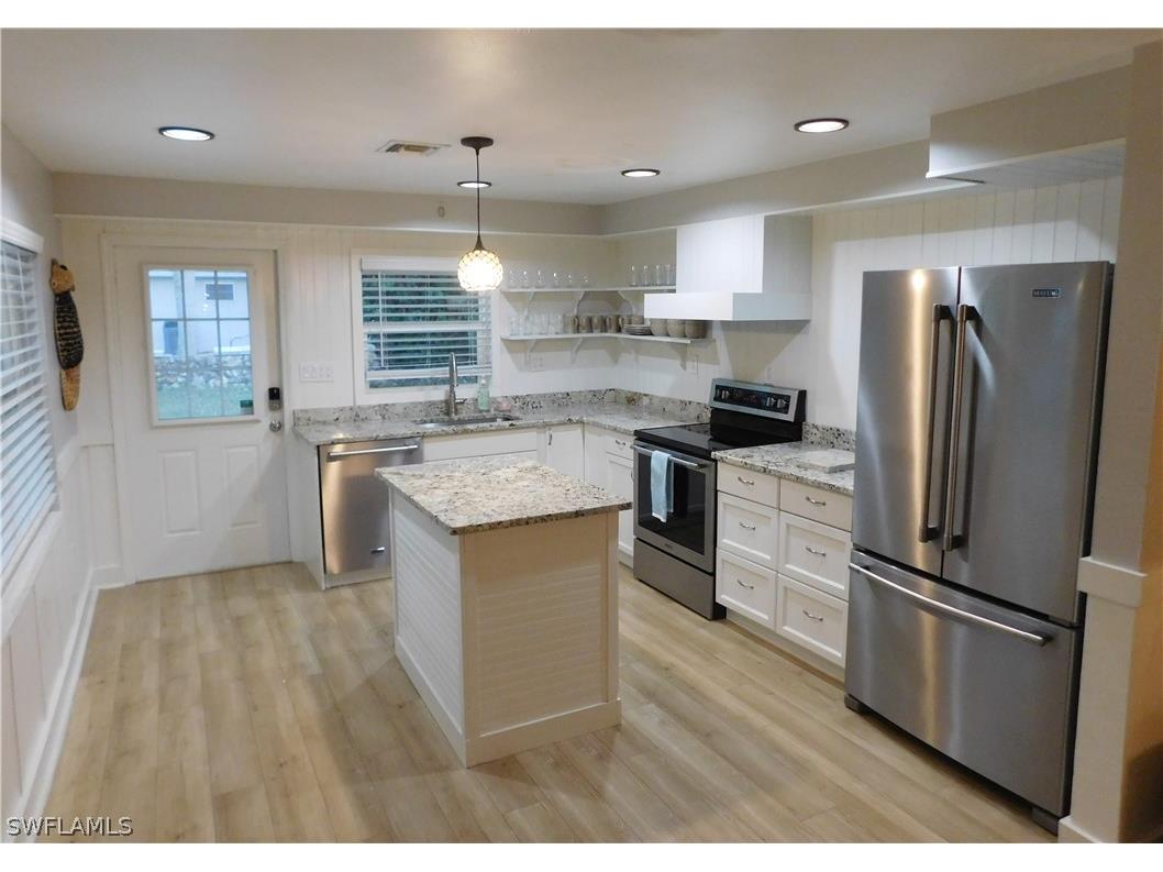 74 7th Street Bonita Springs FL 34134 226006250 image3