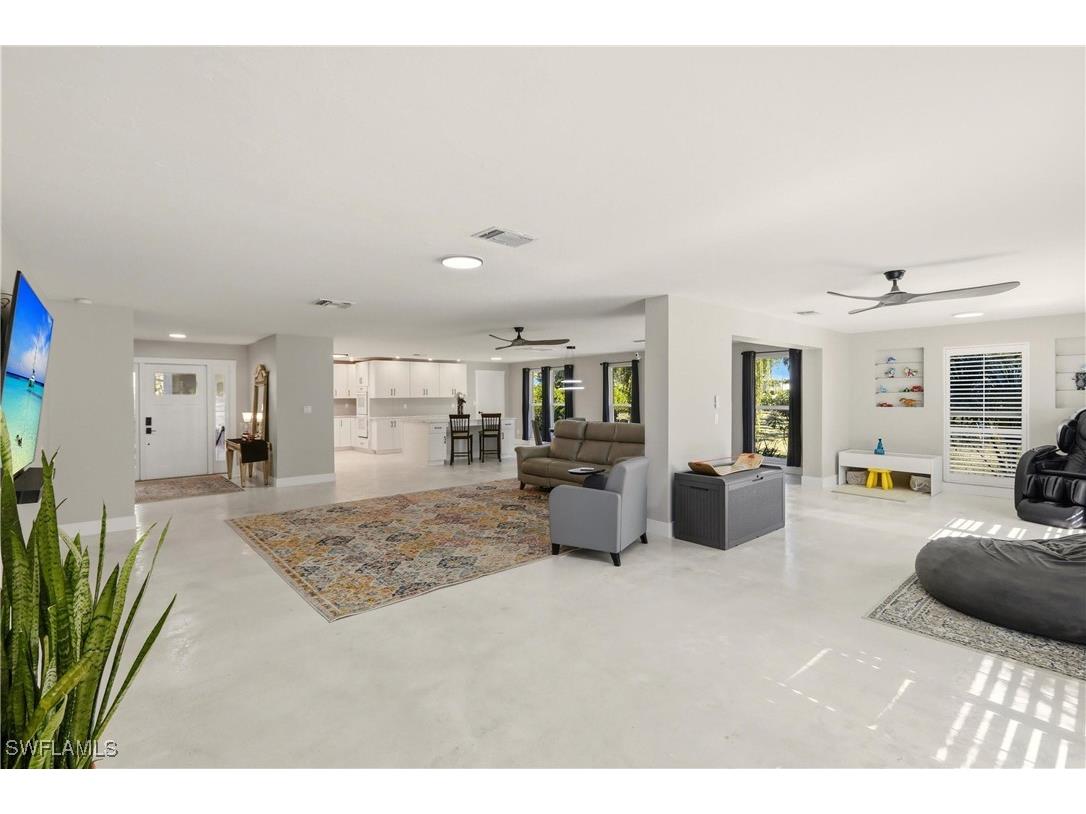 74 Aqua Lane North Fort Myers FL 33903 226000146 image10