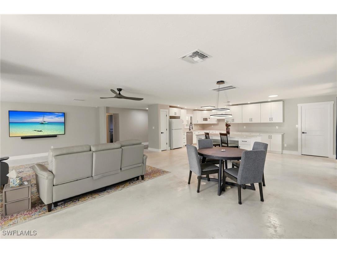 74 Aqua Lane North Fort Myers FL 33903 226000146 image14