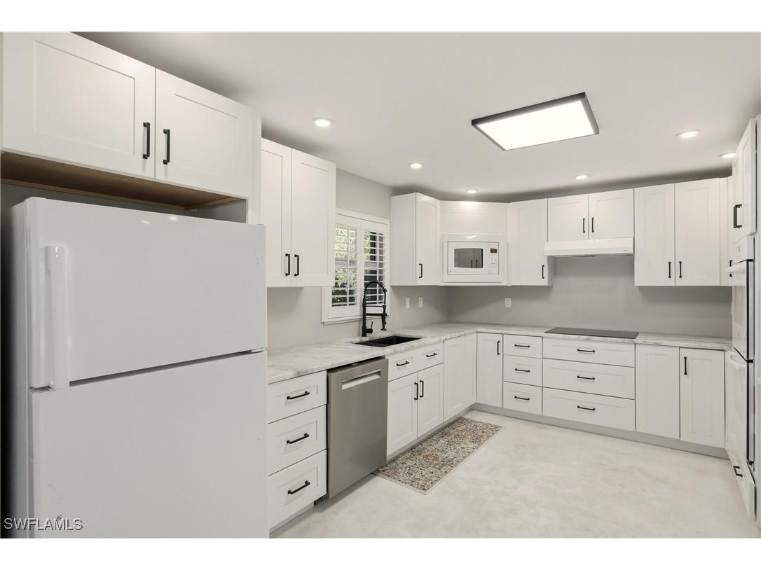 74 Aqua Lane North Fort Myers FL 33903 226000146 image17