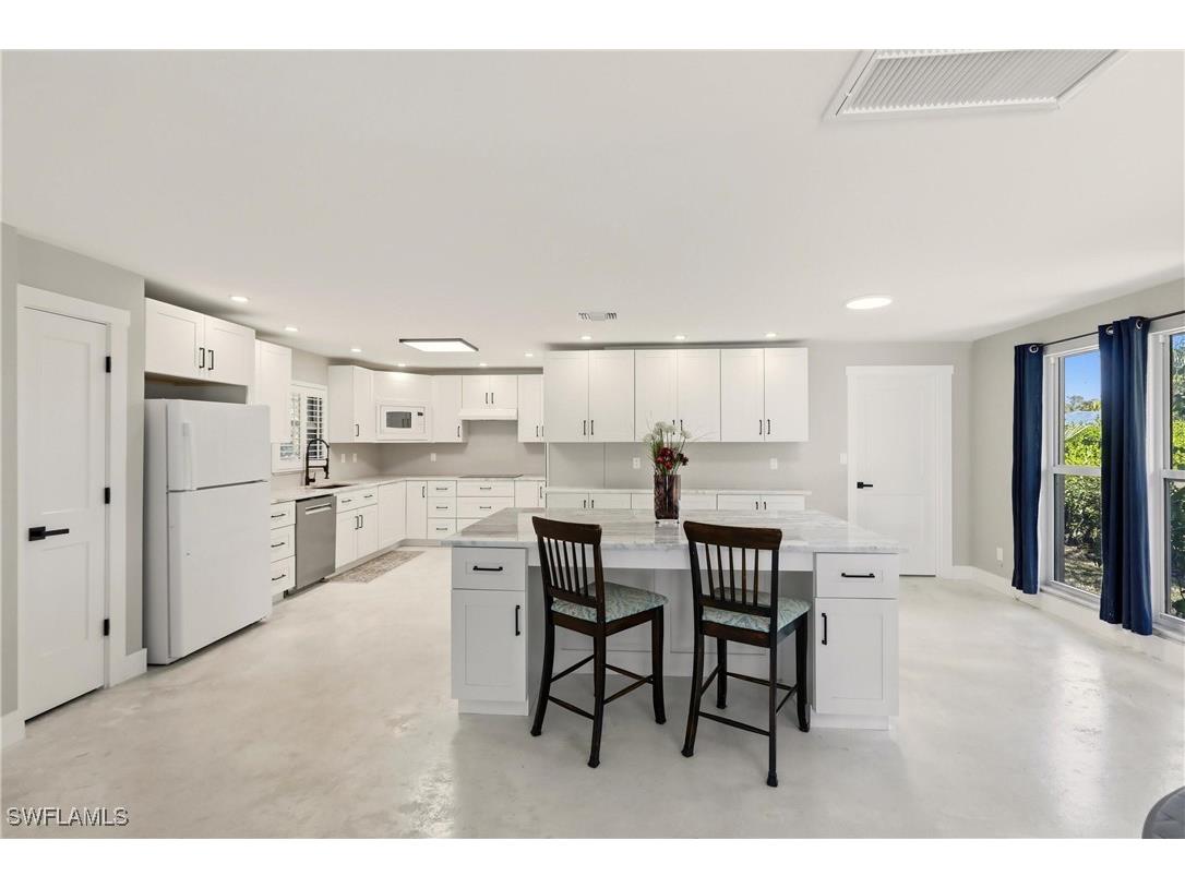 74 Aqua Lane North Fort Myers FL 33903 226000146 image19
