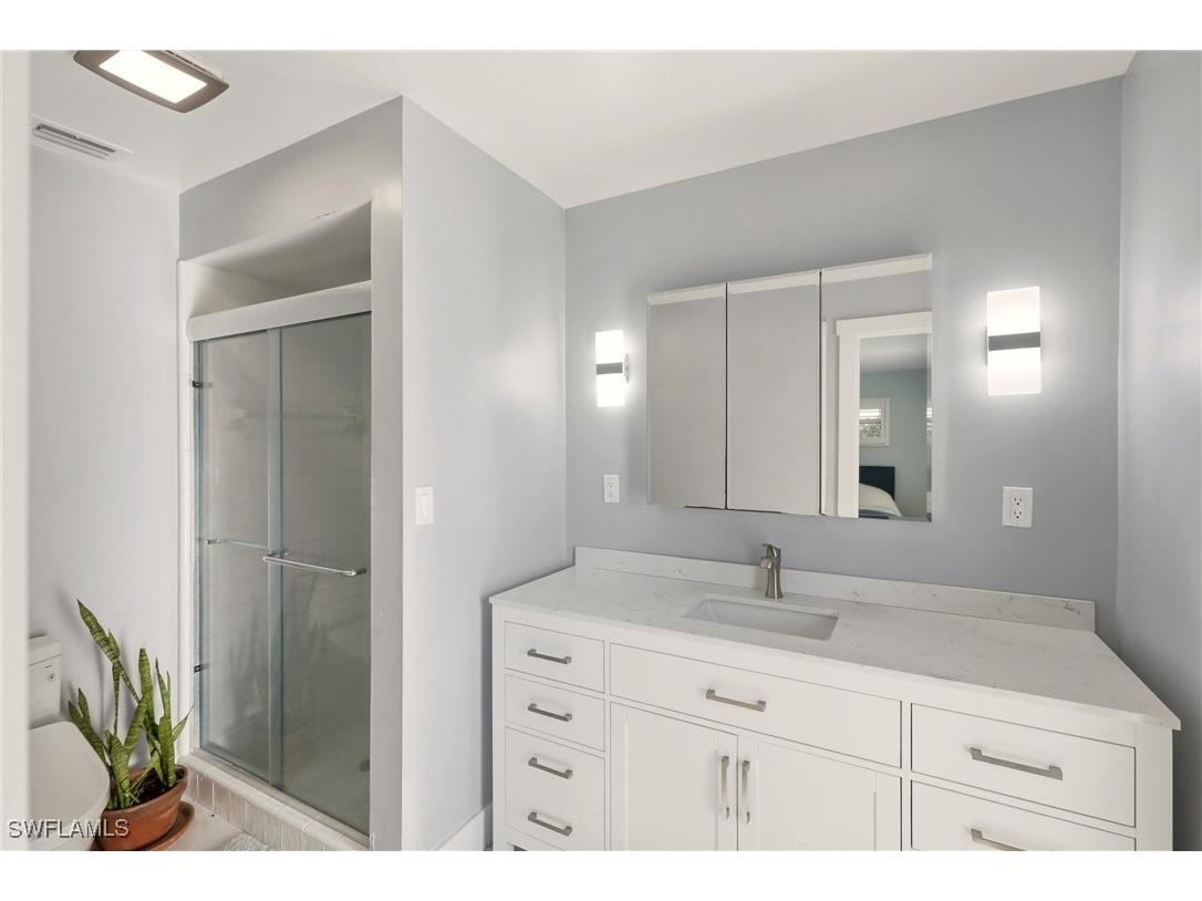 74 Aqua Lane North Fort Myers FL 33903 226000146 image25
