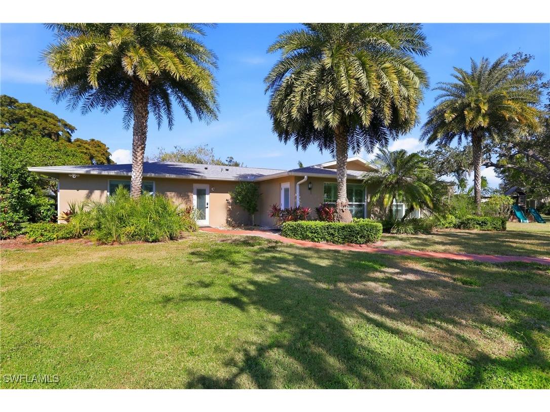 74 Aqua Lane North Fort Myers FL 33903 226000146 image41