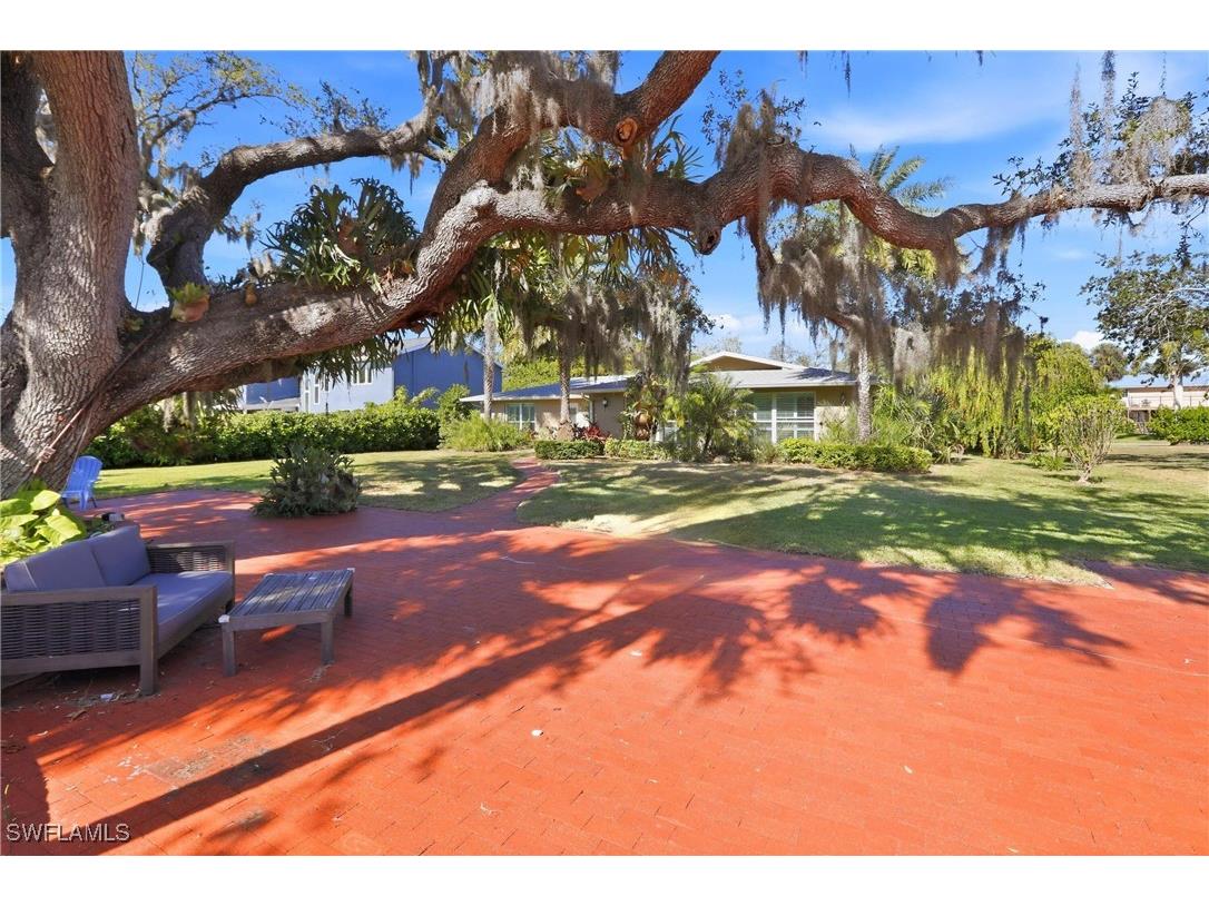 74 Aqua Lane North Fort Myers FL 33903 226000146 image47