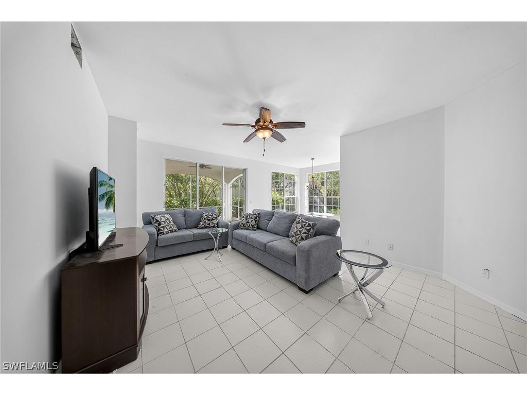 74 Silver Oaks Circle #9-103 Naples FL 34119 226008591 image10