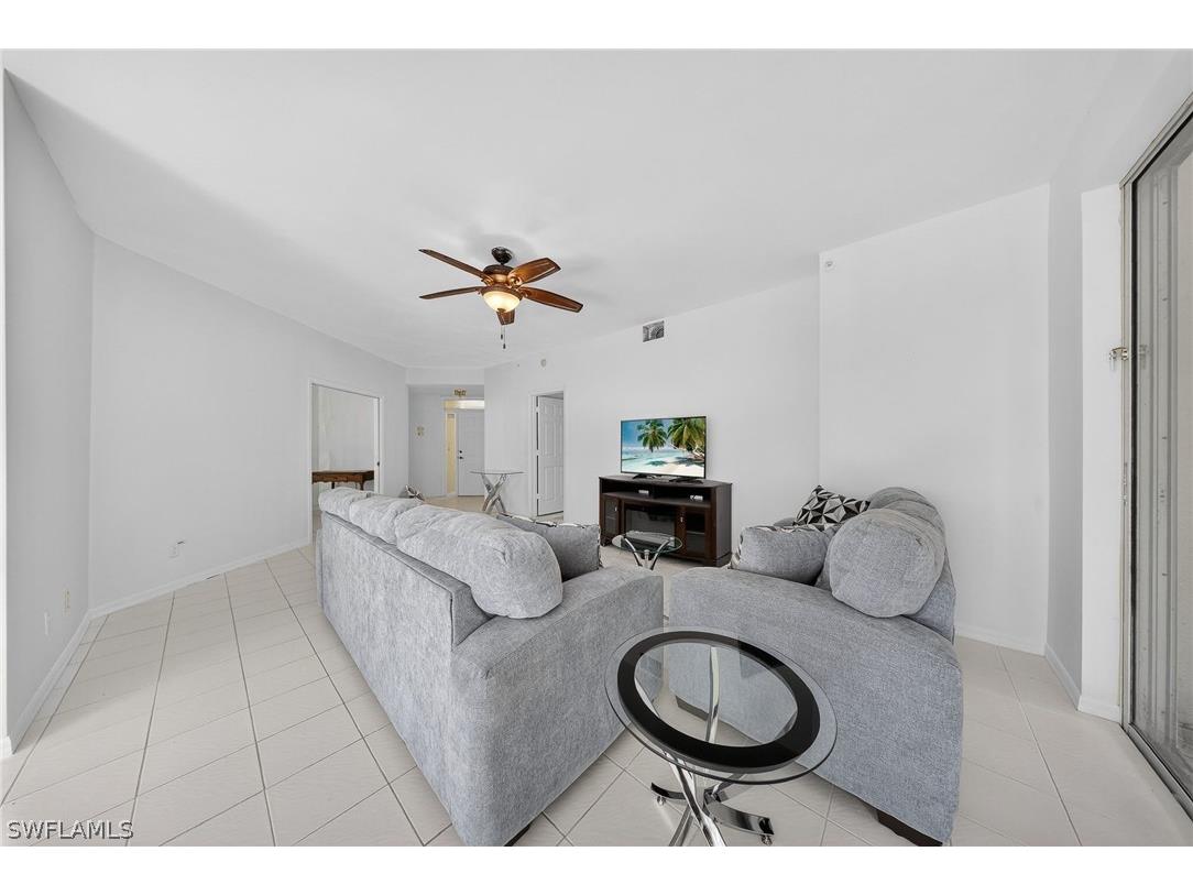 74 Silver Oaks Circle #9-103 Naples FL 34119 226008591 image18