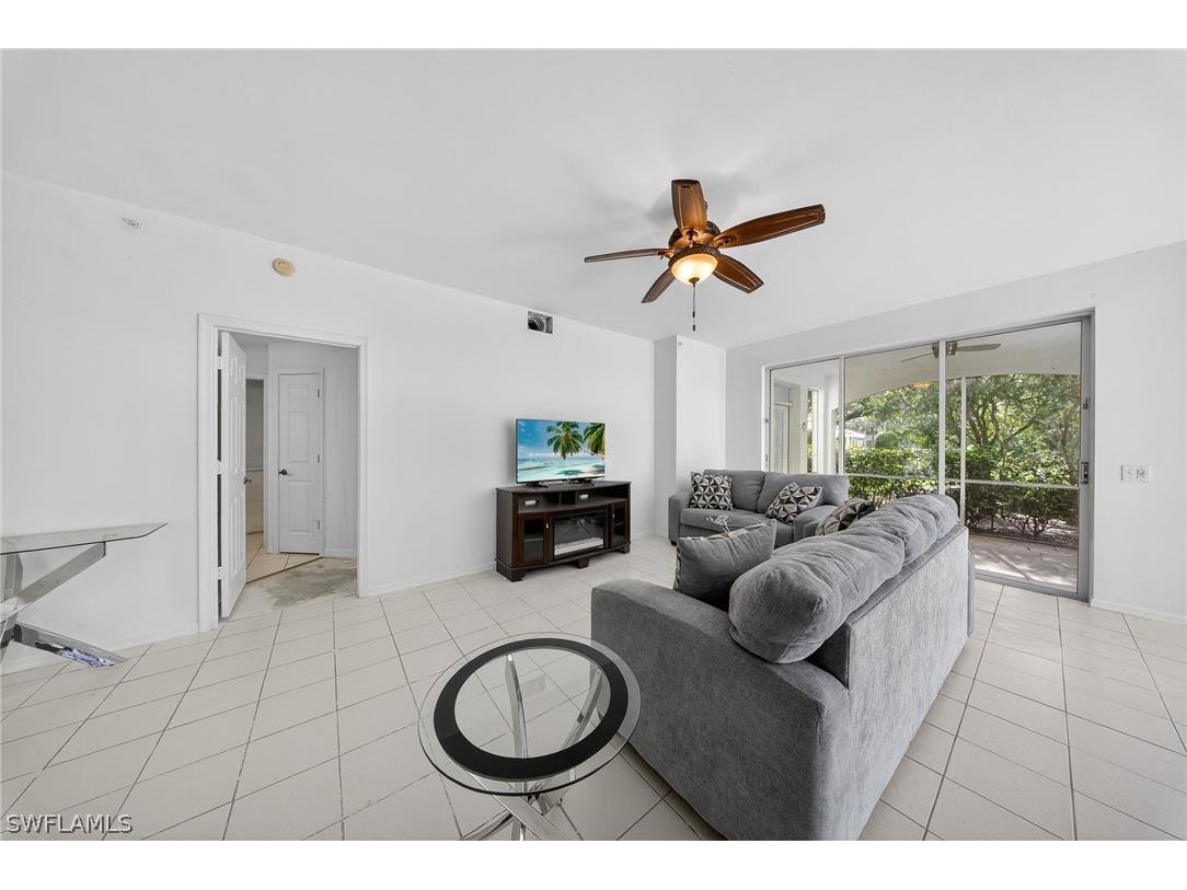 74 Silver Oaks Circle #9-103 Naples FL 34119 226008591 image9