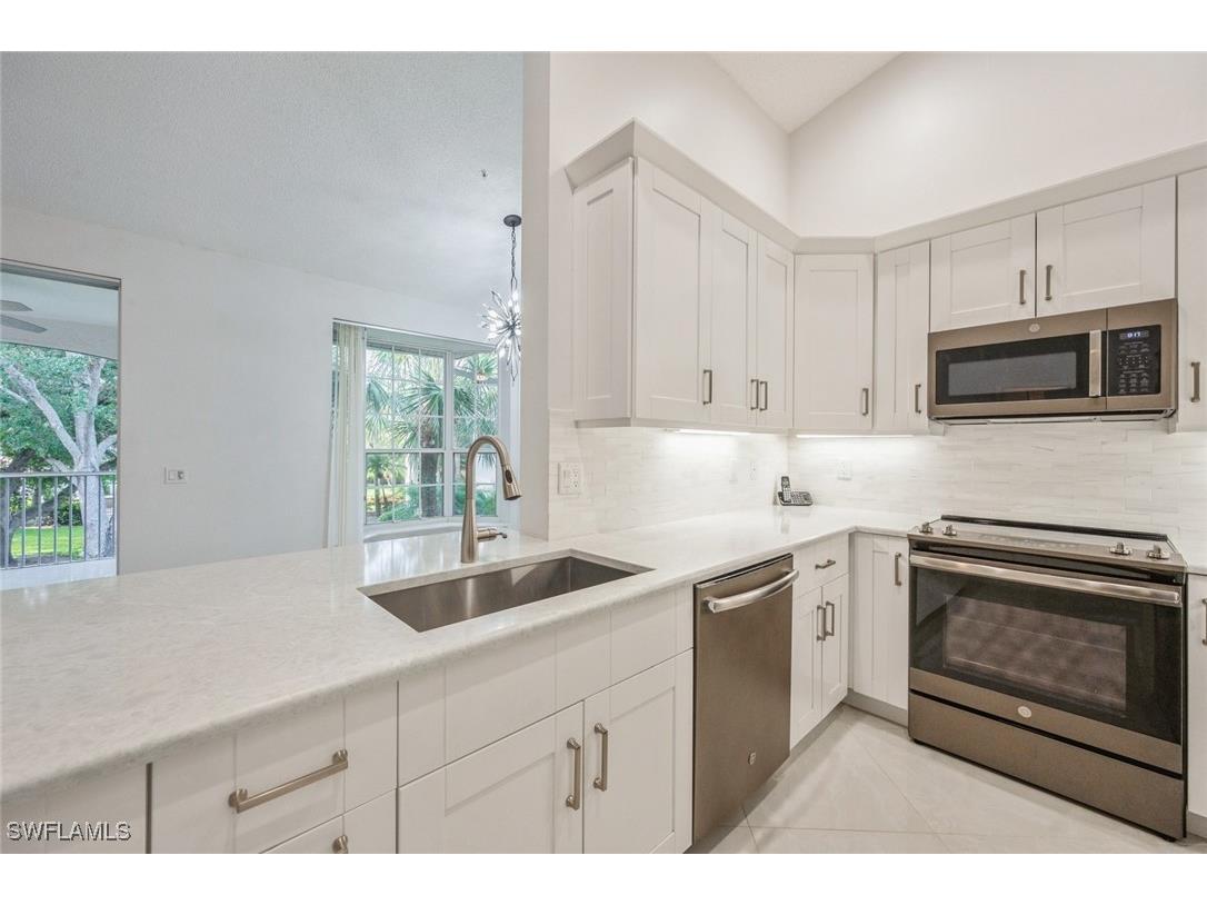 74 Silver Oaks Circle #9-202 Naples FL 34119 225053865 image10
