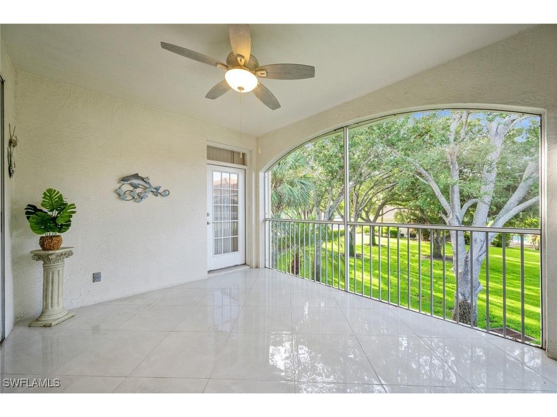 74 Silver Oaks Circle #9-202 Naples FL 34119 225053865 image17