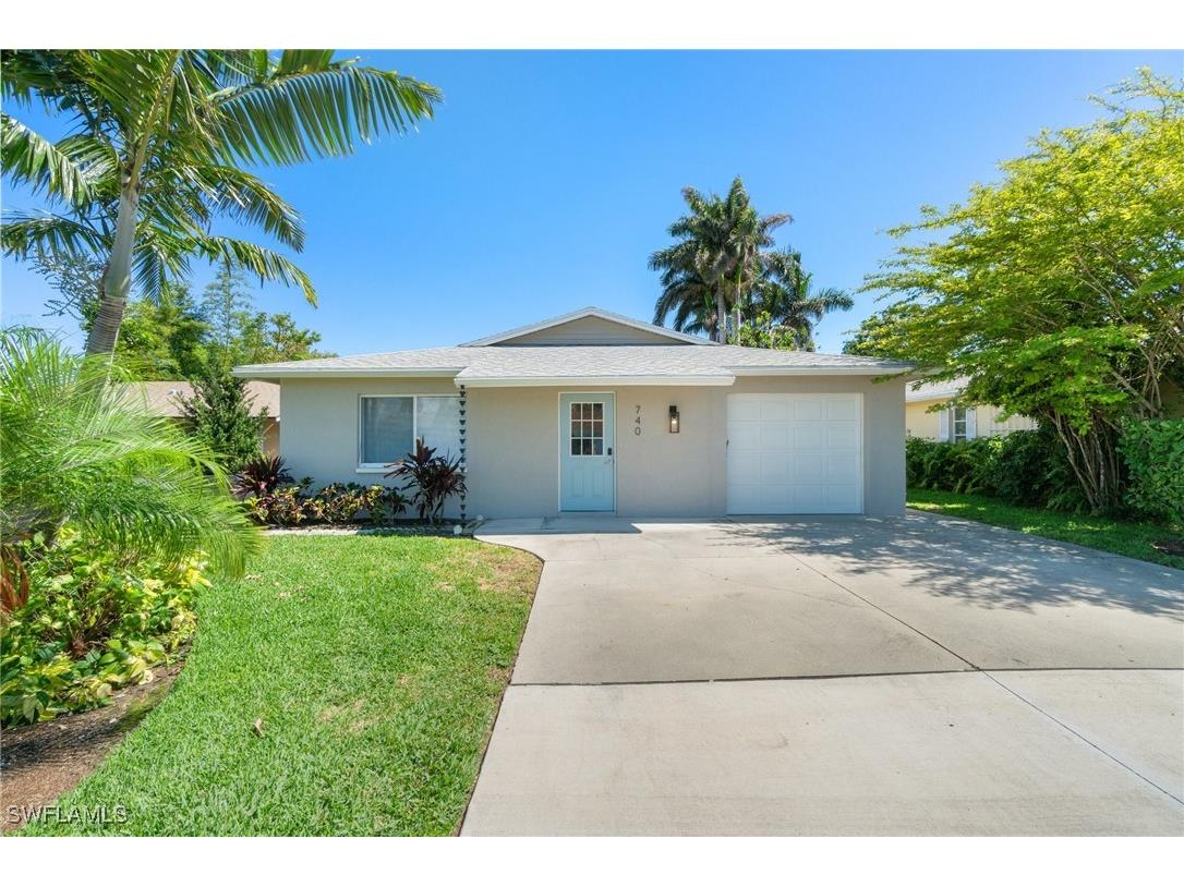 740 106th Avenue N Naples FL 34108 225048738 image1