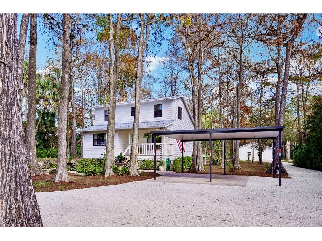 740 15th Street NW Naples FL 34120 226000233 image1