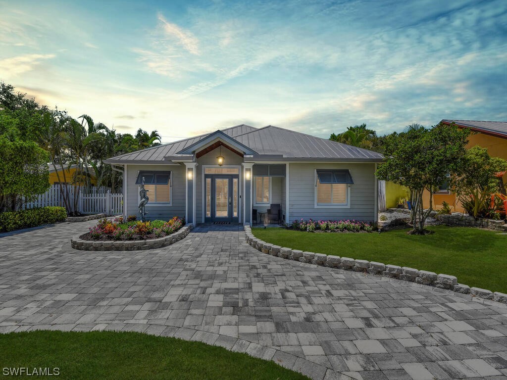 740 5th Avenue N Naples FL 34102 223050155 image1
