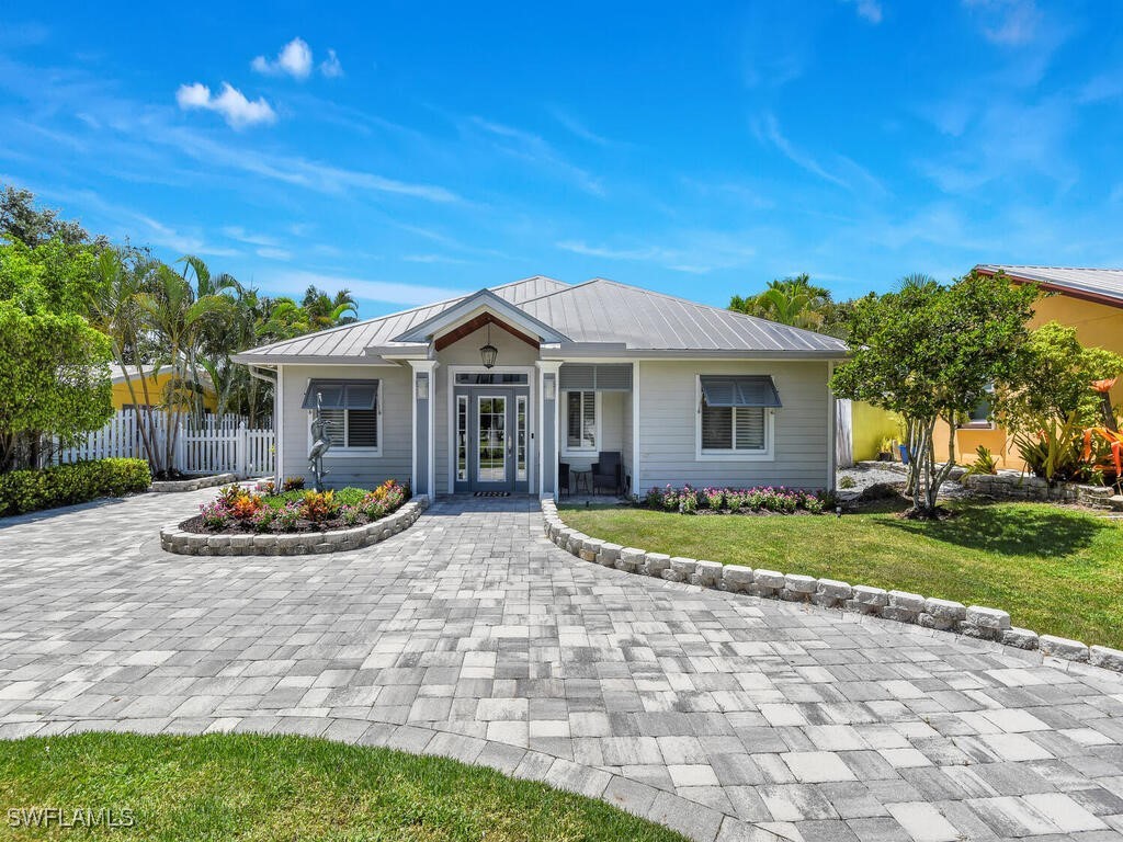 740 5th Avenue N Naples FL 34102 225068533 image1