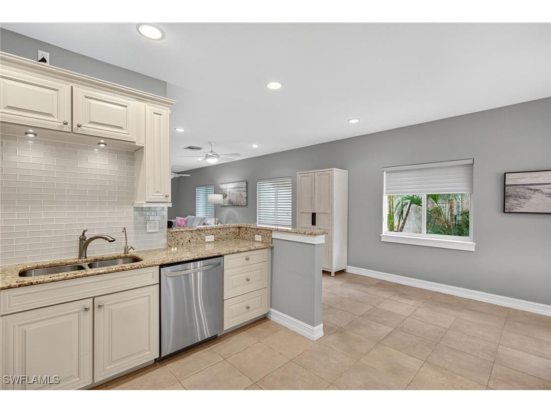 740 5th Avenue N Naples FL 34102 225079434 image10