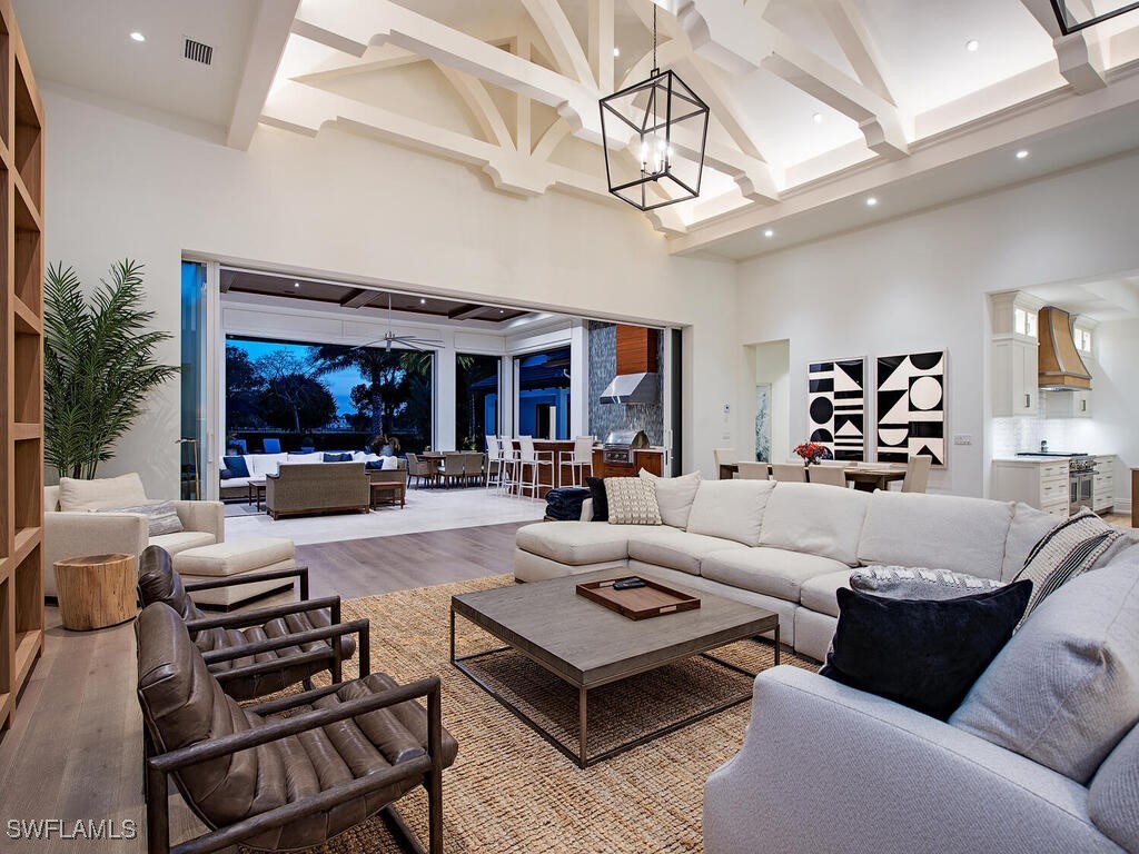 740 Banyan Boulevard Naples FL 34102 225065337 image5