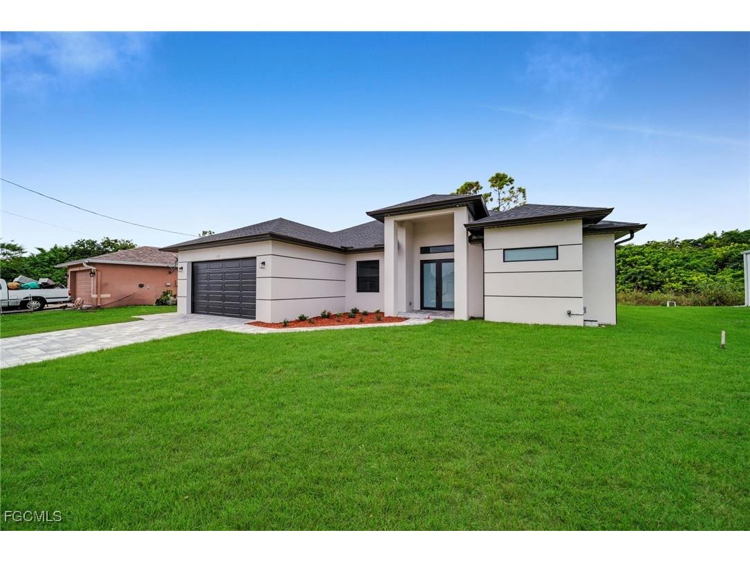 740 Chestnut Street E Lehigh Acres FL 33974 2025021162 image2