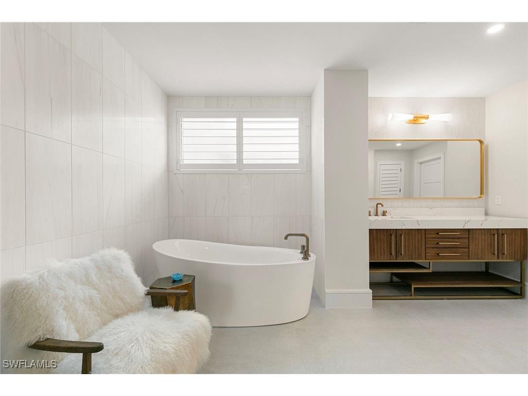 740 N Collier Boulevard #402 Marco Island FL 34145 225070358 image33