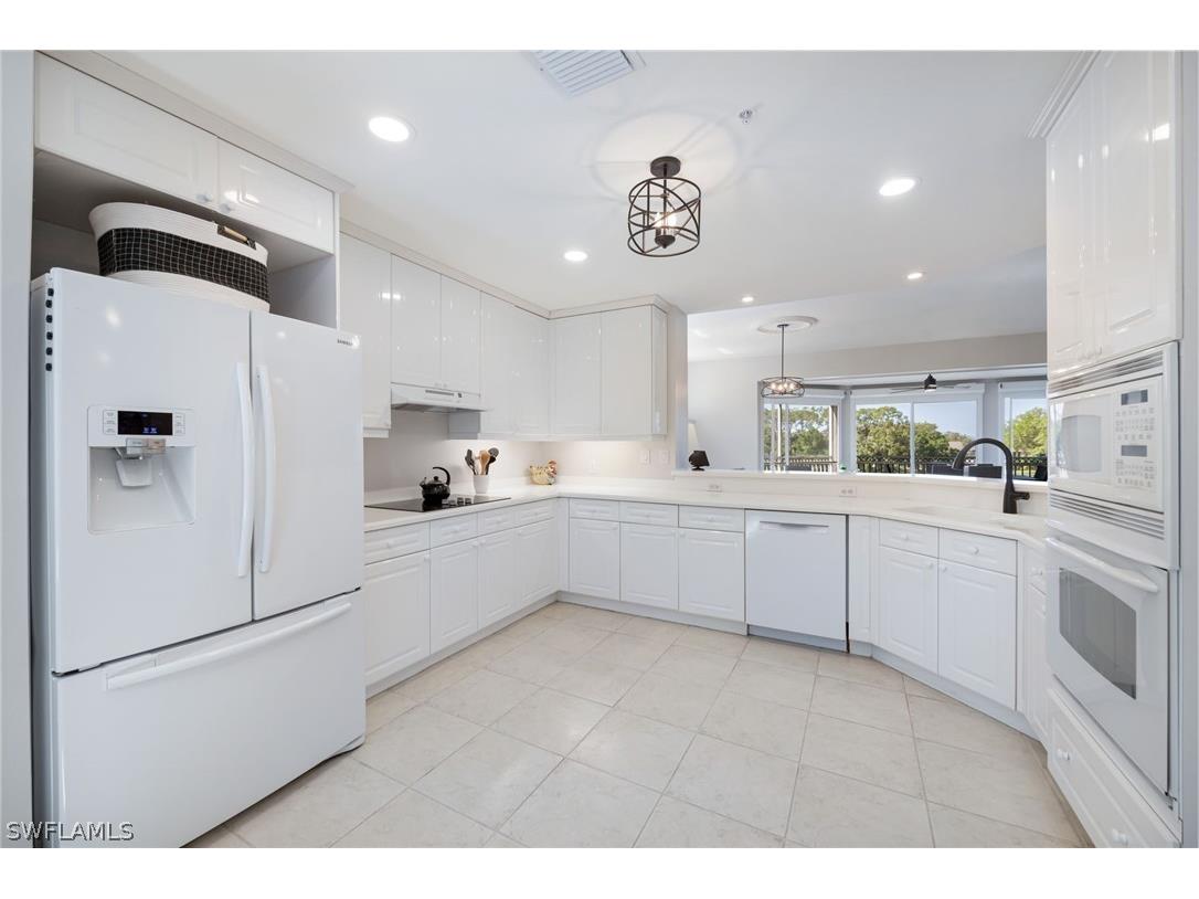 740 Waterford Drive #301 Naples FL 34113 226011710 image10