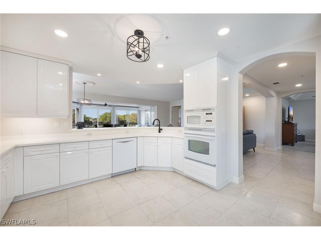 740 Waterford Drive #301 Naples FL 34113 226011710 image9