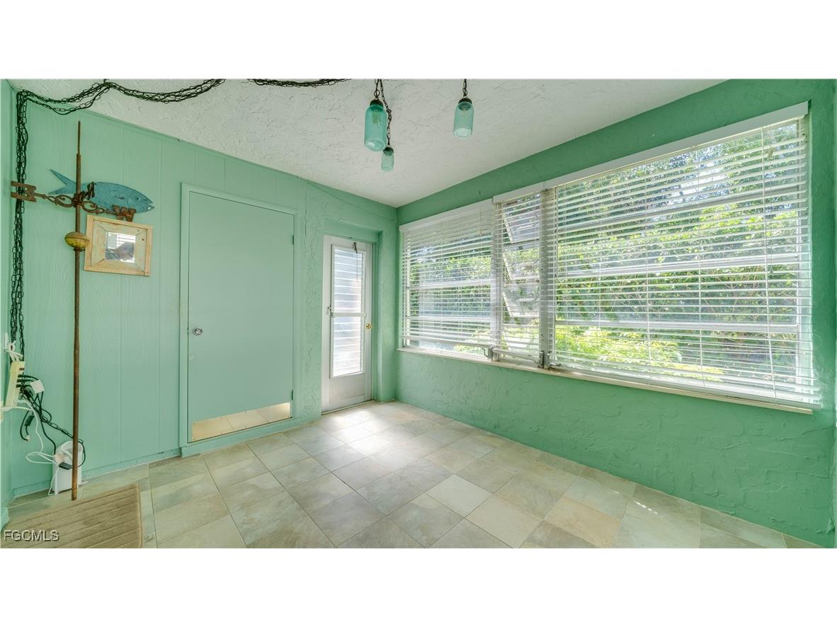 7400 College Parkway #9B Fort Myers FL 33907 2025008458 image25