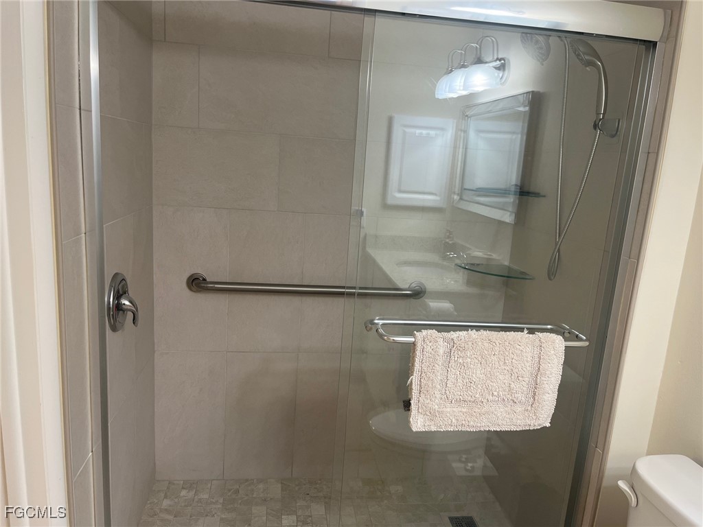 7402 Lake Breeze Drive #114 Fort Myers FL 33907 2025024999 image16