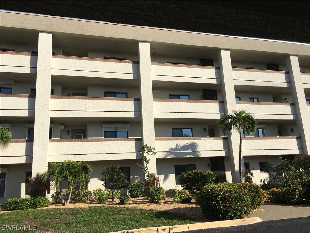 7402 Lake Breeze Drive #204 Fort Myers FL 33907 224004943 image1