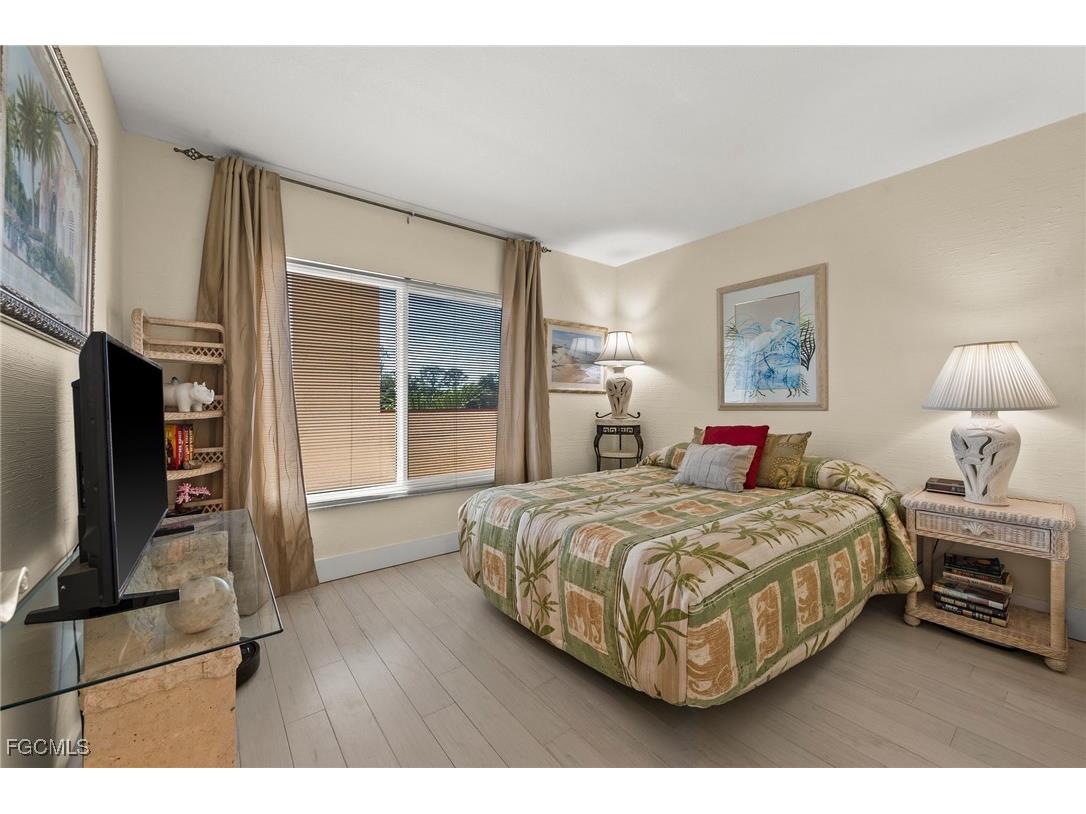 7402 Lake Breeze Drive #301 Fort Myers FL 33907 2025019755 image22