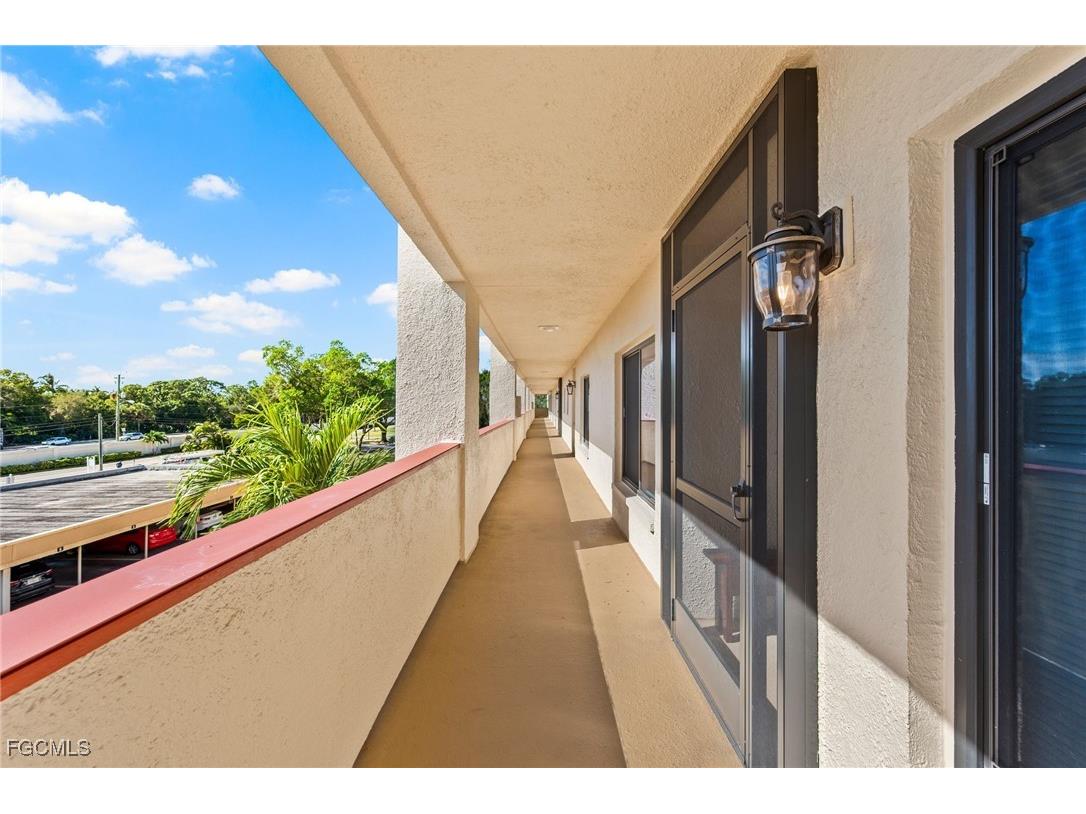 7402 Lake Breeze Drive #301 Fort Myers FL 33907 2025019755 image26