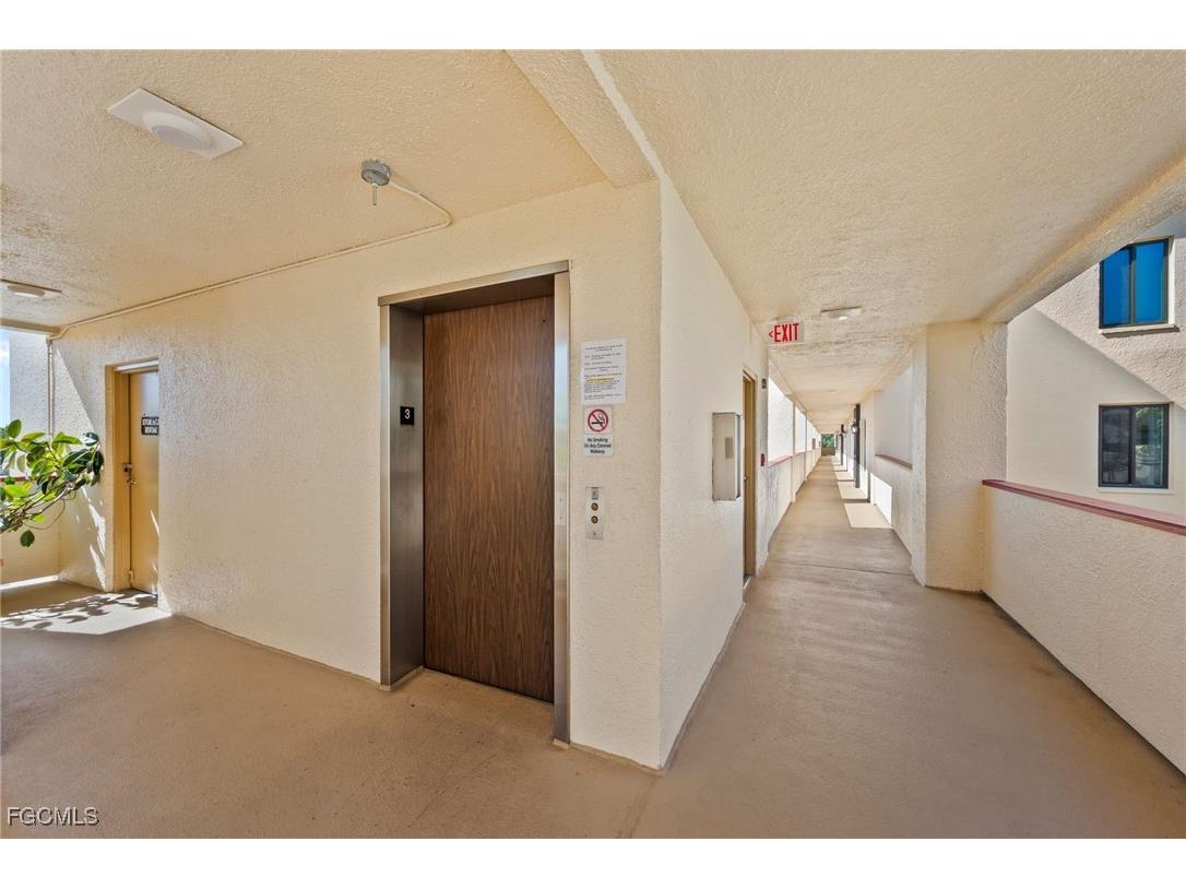 7402 Lake Breeze Drive #301 Fort Myers FL 33907 2025019755 image28