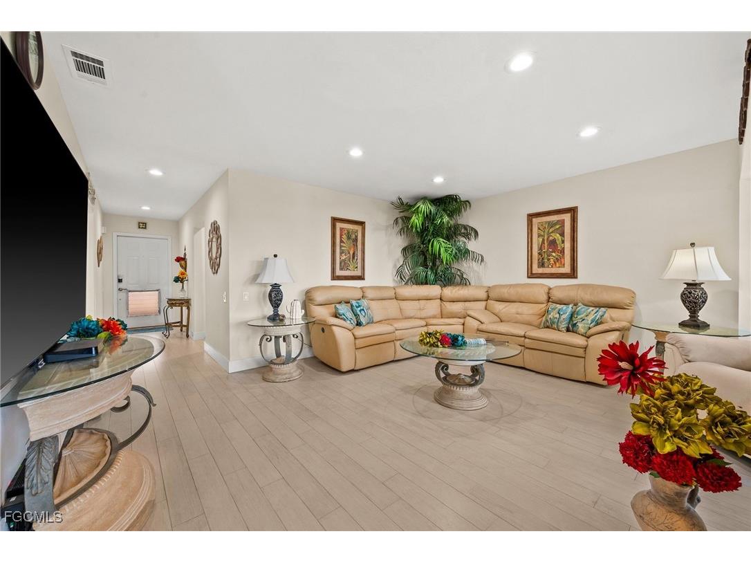 7402 Lake Breeze Drive #301 Fort Myers FL 33907 2025019755 image7