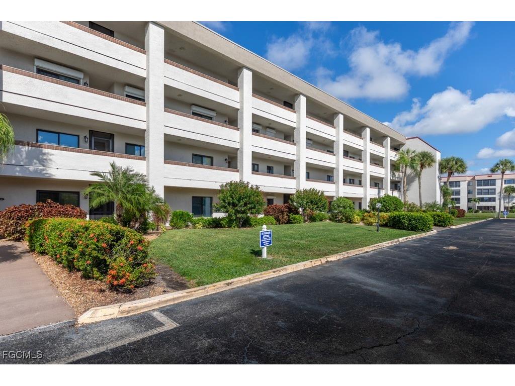 7402 Lake Breeze Drive #306 Fort Myers FL 33907 2025007603 image14