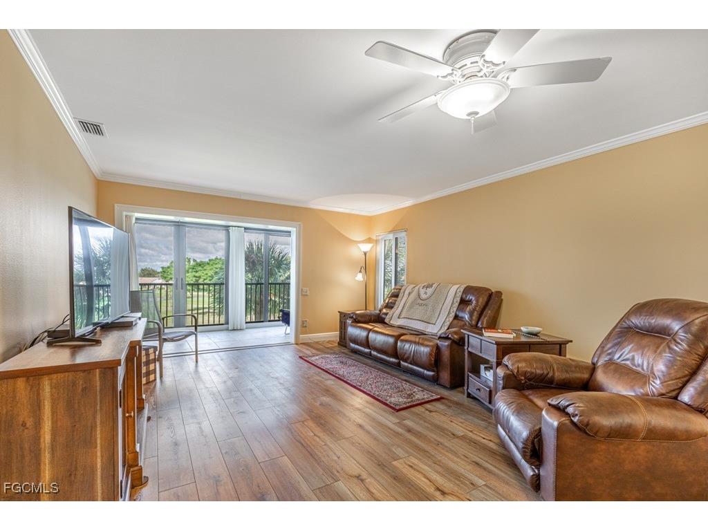 7402 Lake Breeze Drive #306 Fort Myers FL 33907 2025007603 image3