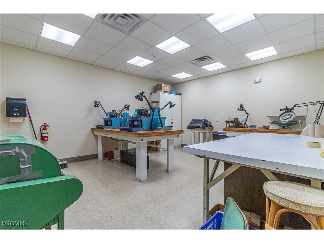 7402 Lake Breeze Drive #306 Fort Myers FL 33907 2025007603 image34