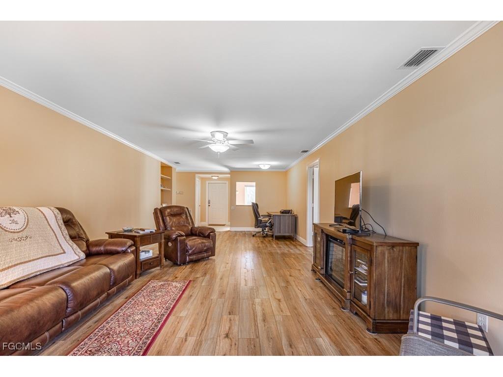 7402 Lake Breeze Drive #306 Fort Myers FL 33907 2025007603 image6
