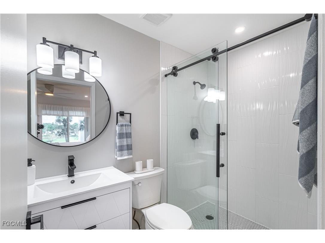 7402 Lake Breeze Drive #308 Fort Myers FL 33907 2025014904 image10