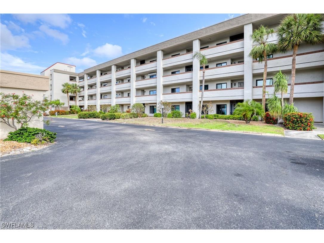 7402 Lake Breeze Drive #308 Fort Myers FL 33907 223071319 image1