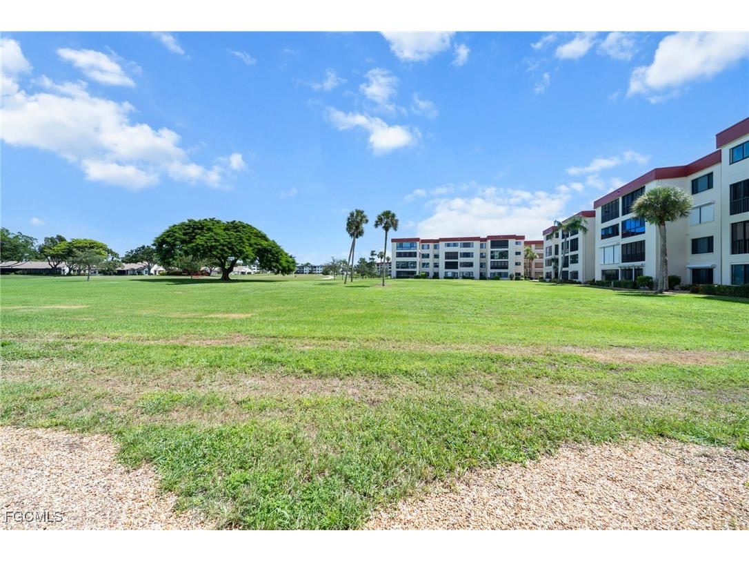 7406 Lake Breeze Drive #117 Fort Myers FL 33907 2025007110 image24