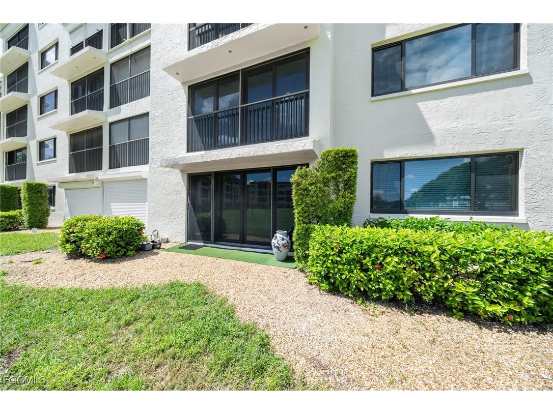 7406 Lake Breeze Drive #117 Fort Myers FL 33907 2025007110 image3