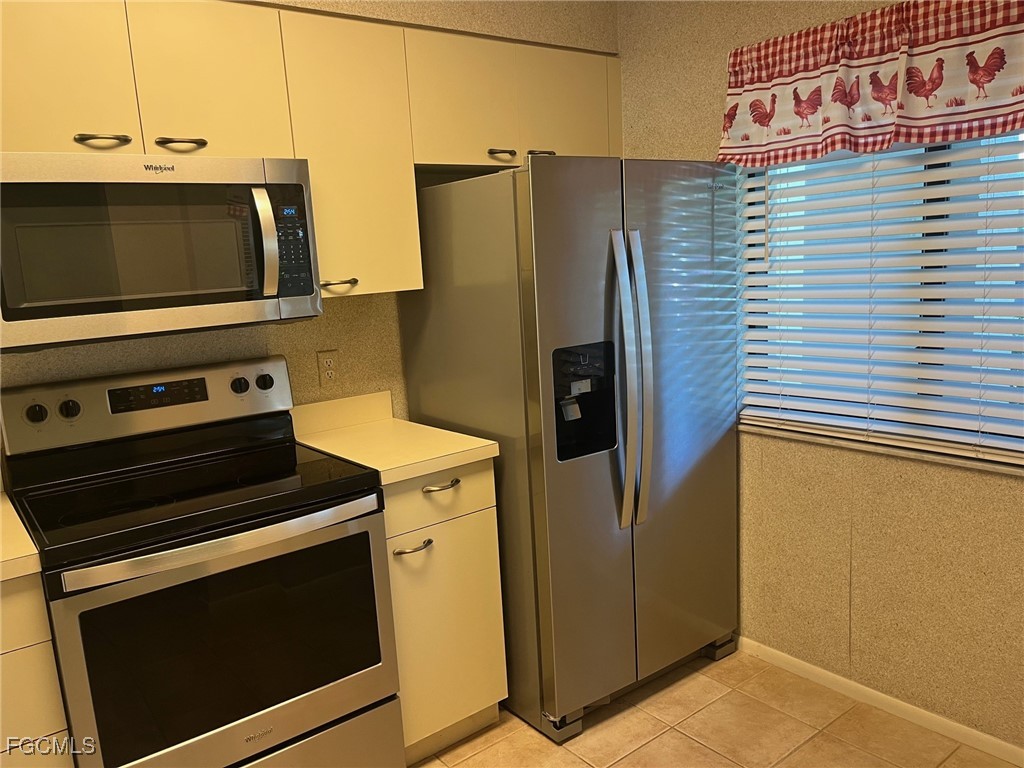 7406 Lake Breeze Drive #118 Fort Myers FL 33907 2025017170 image2