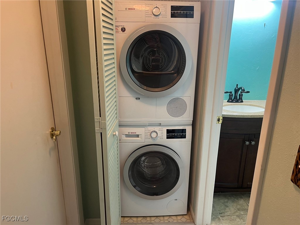 7406 Lake Breeze Drive #118 Fort Myers FL 33907 2025017170 image4