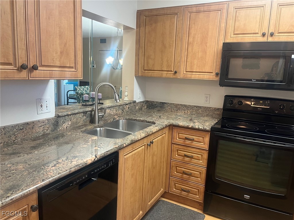 7406 Lake Breeze Drive #218 Fort Myers FL 33907 2025021658 image2