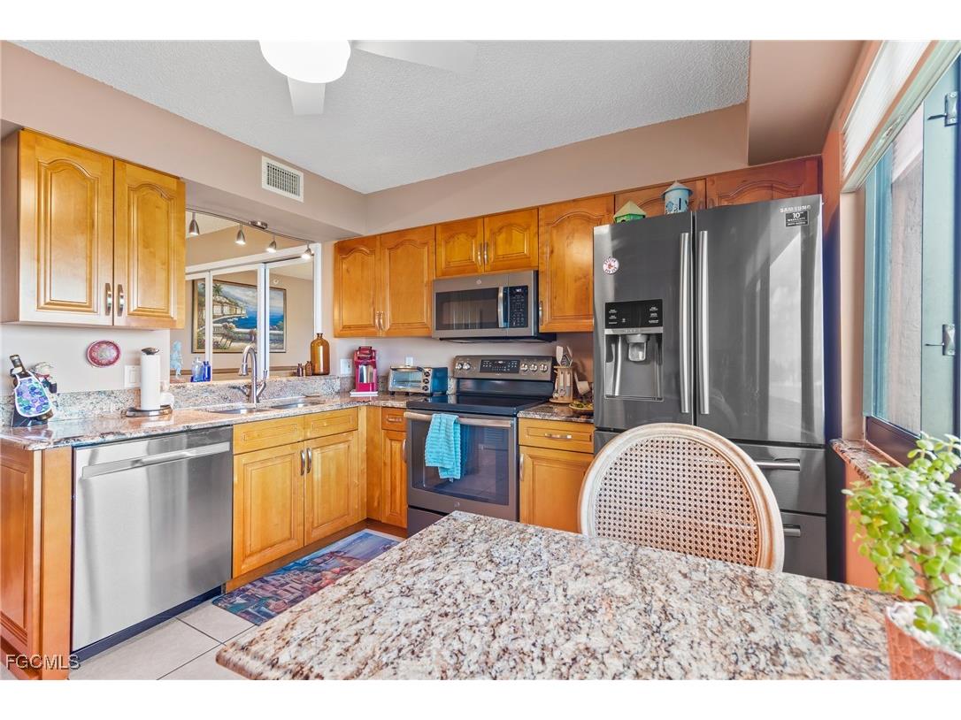 7406 Lake Breeze Drive #615 Fort Myers FL 33907 2025018253 image17